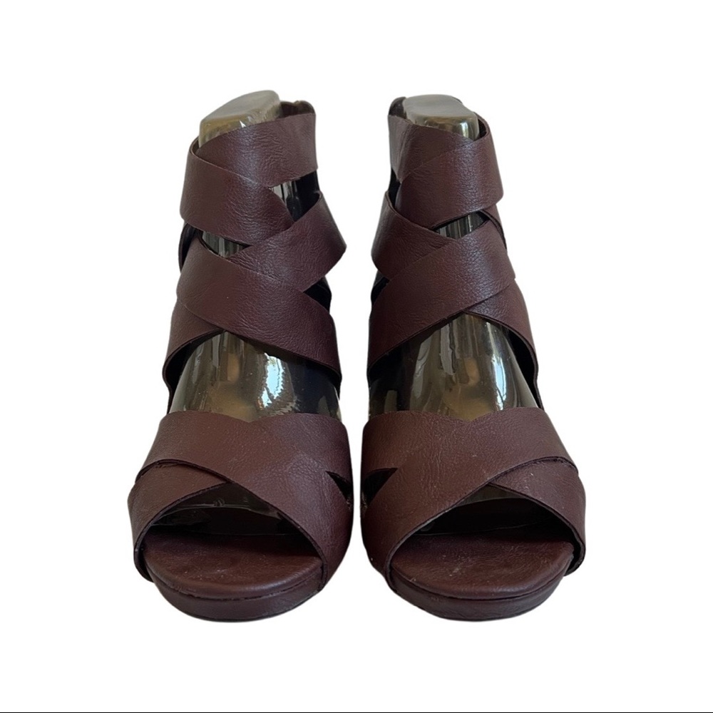 New Direction Sandal Wedge